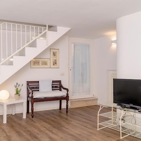 Апартаменты Apulialux Panta Rei Luxury House Nel Centro Storico Альтамура Экстерьер фото